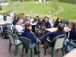 NC06 - Des FRMistes en vrac à la terrasse du bar