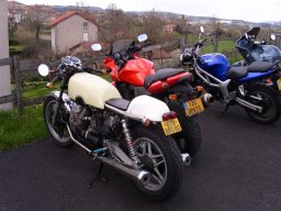 NC08 - Une des 8 Guzzi