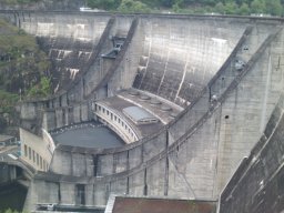 NC12 - Barrage du Chastang dur la Dordogne 