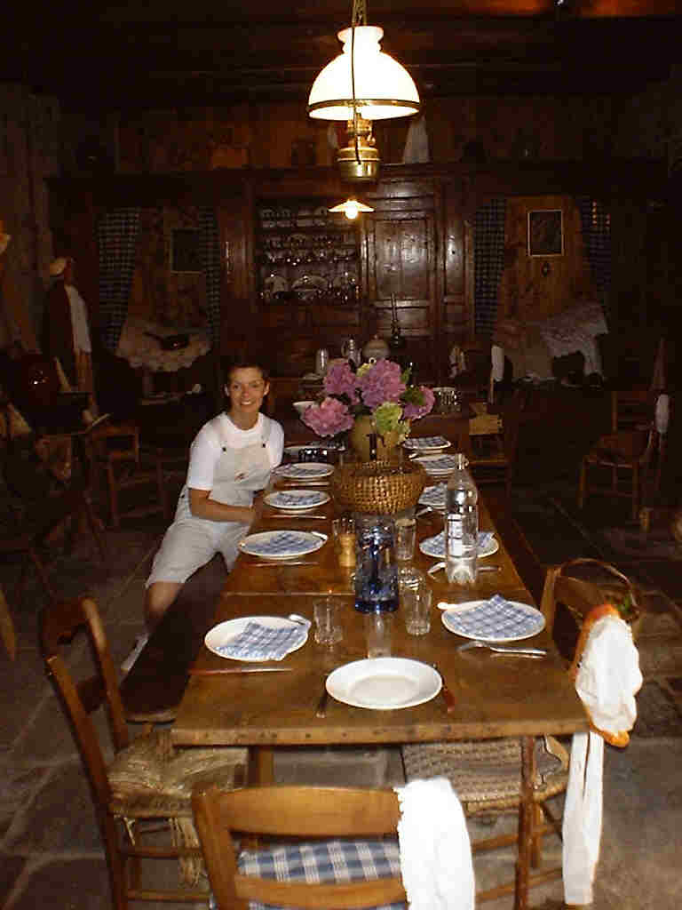 La table est dressée dans l'éco-musée.