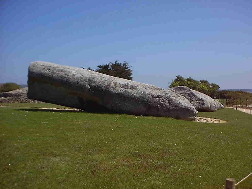 Locmariaquer: le menhir géant.